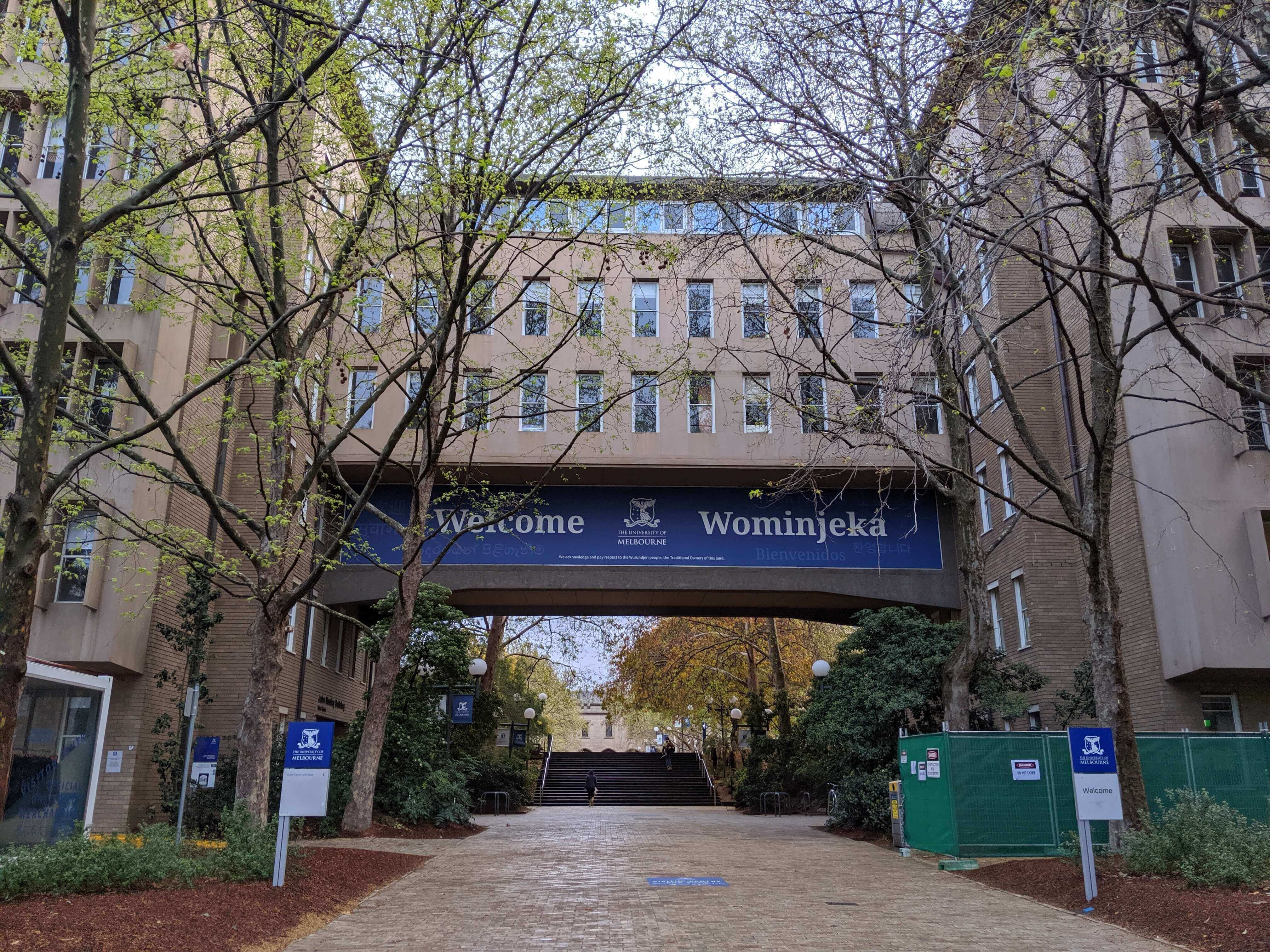 墨爾本大學