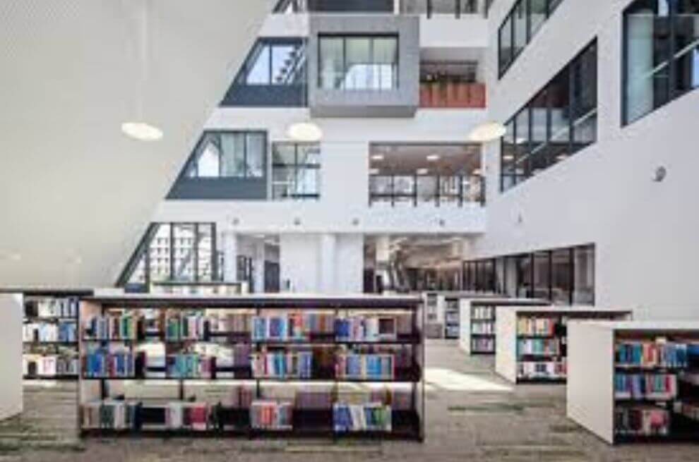 Charles Darwin University 2