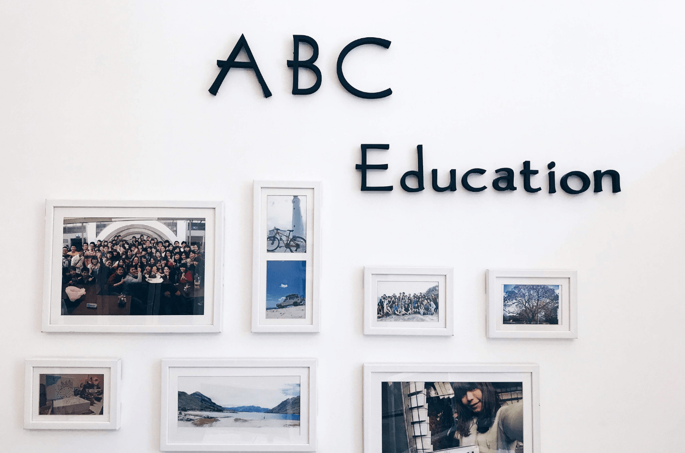 ABCwithYou Education 布里斯本辦公室-紀錄學生澳洲生活與聚會活動的品牌牆